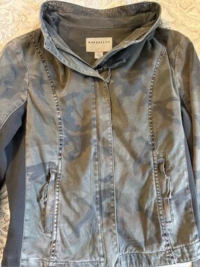 Women's Gray/Green Fitted Camo Utility Jacket